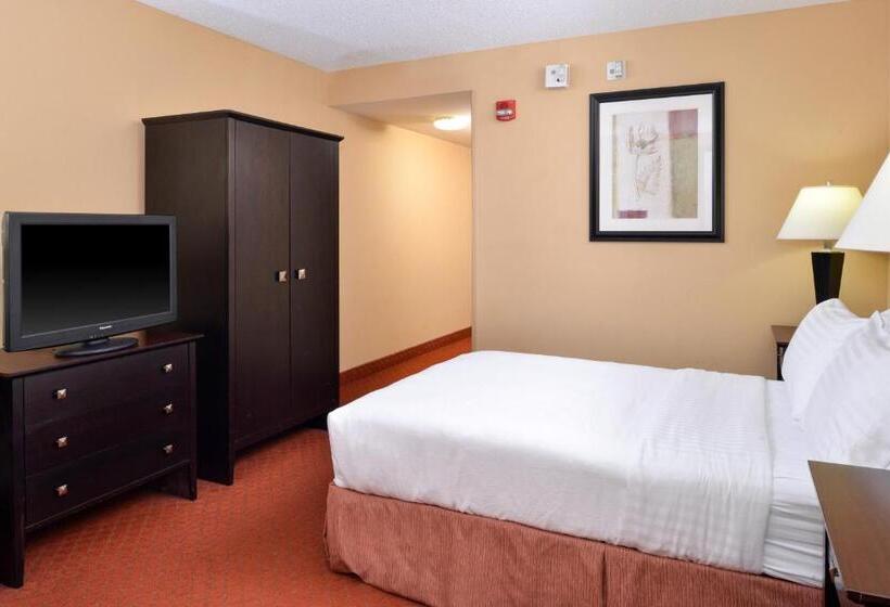 غرفة قياسية سرير كينج, Holiday Inn Martinsburg, An Ihg