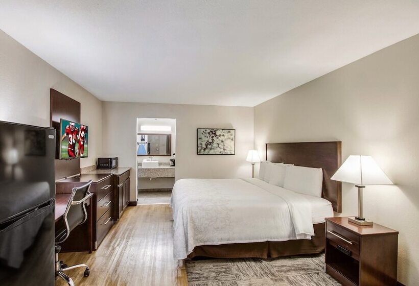 Номер Deluxe, Red Roof Inn Plus+ Dallas   Addison