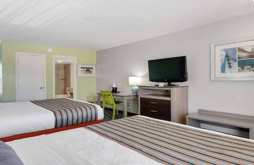 Номер Стандарт 2 Двуспальные Кровати, Best Western Plus Holiday Sands Inn & Suites