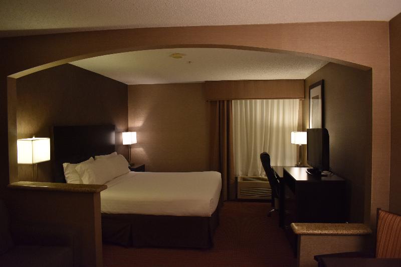 Номер Стандарт Кровать Кинг Адаптированный для Инвалидов, Country Inn & Suites By Radisson, Garden City, Ks