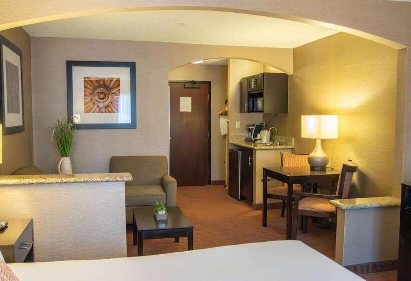 Люкс Deluxe Кровать Кинг, Country Inn & Suites By Radisson, Garden City, Ks