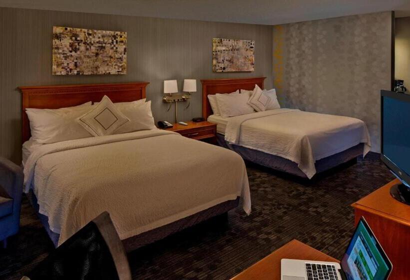 Номер Стандарт, Courtyard Hartford Cromwell