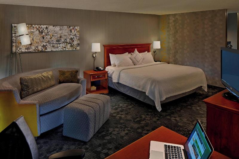 Стандартный Номер Кровать Кинг, Courtyard Hartford Cromwell