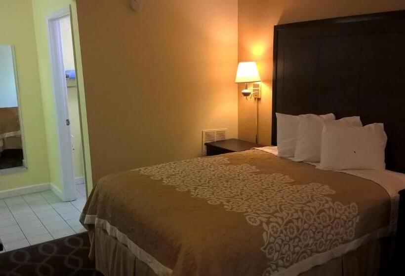 스탠다드 룸, Days Inn & Suites By Wyndham Port Richey