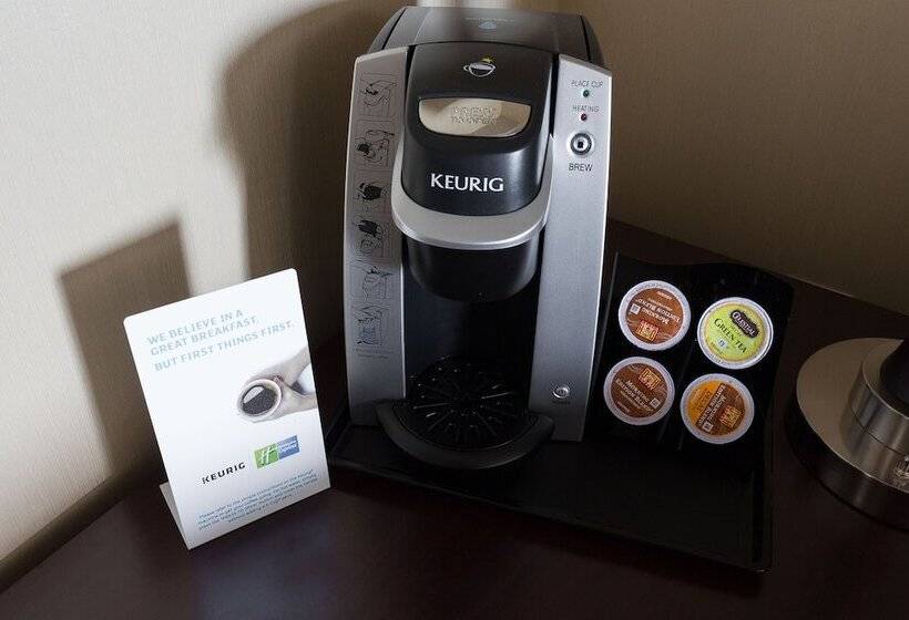 Номер Стандарт, Holiday Inn Express Hotel & Suites Seattle North   Lynnwood, An Ihg