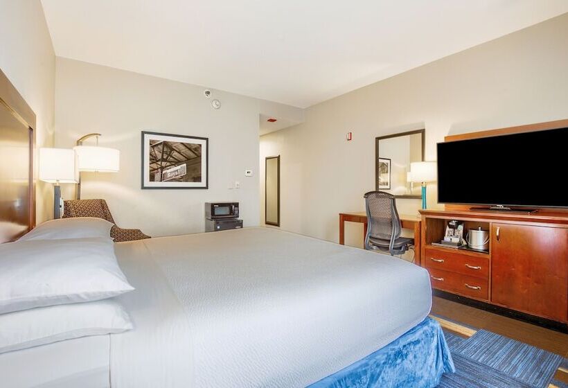 Номер Deluxe, Wyndham New Orleans  French Quarter