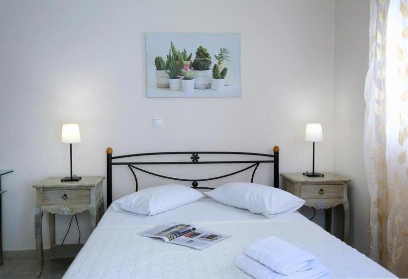 استودیوی استاندارد, Apartments Avra