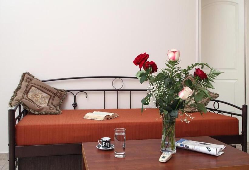 آپارتمان سوپریور 1 خوابه, Apartments Avra