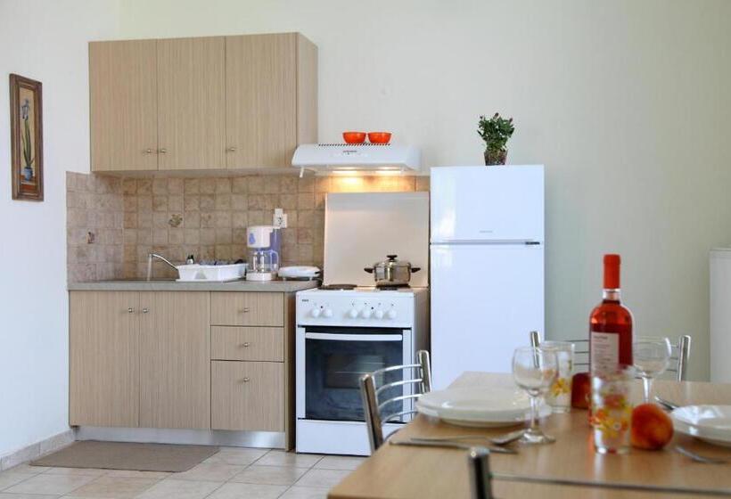 آپارتمان 1 خوابه همکف, Apartments Avra