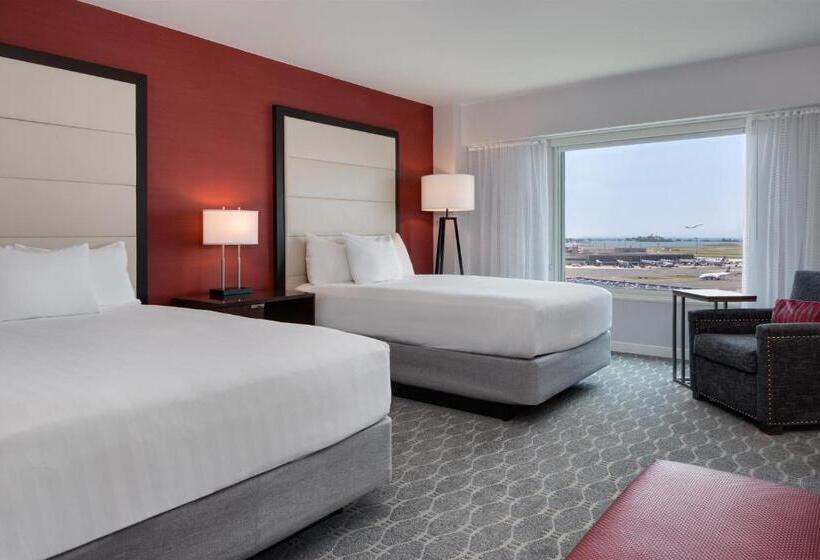 带2个双人床的标准工作室, Hyatt Regency Boston Harbor