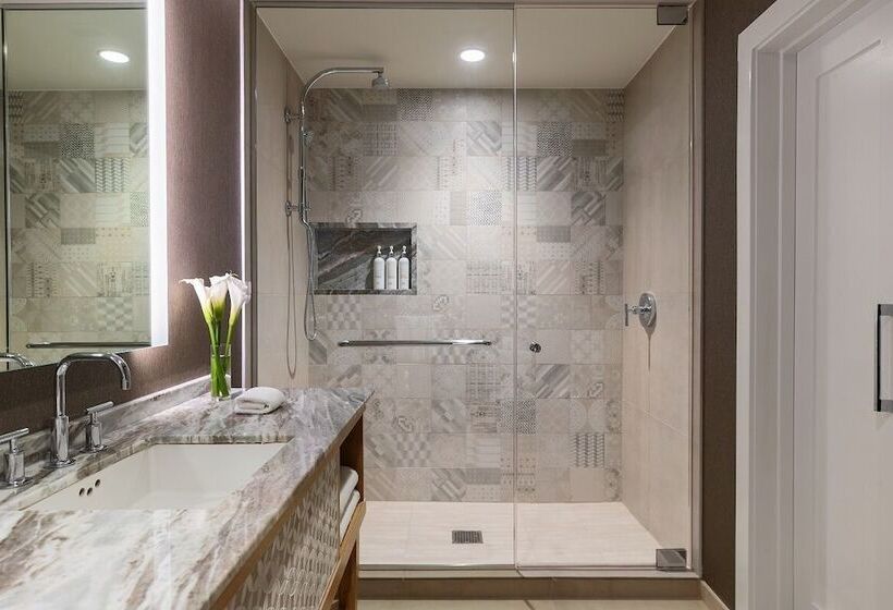 Suite, L7 Chicago By Lotte