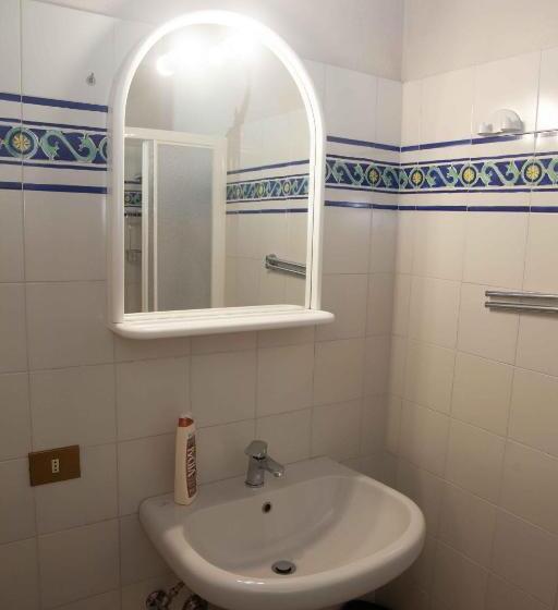 스탠다드 스튜디오, Bed And Breakfast Villa Torre Degli Onesti Apartments
