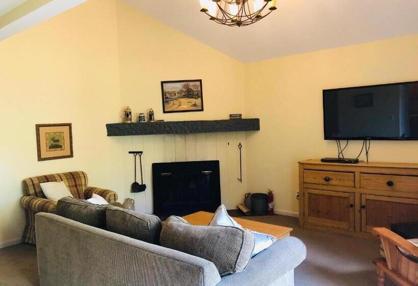 Апартаменты 3 Спальни, Jiminy Peak Mountain Resort