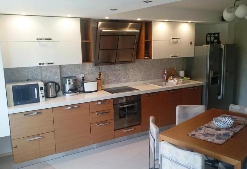 شقة إدارية غرفة واحدة, Yassen Holiday Village