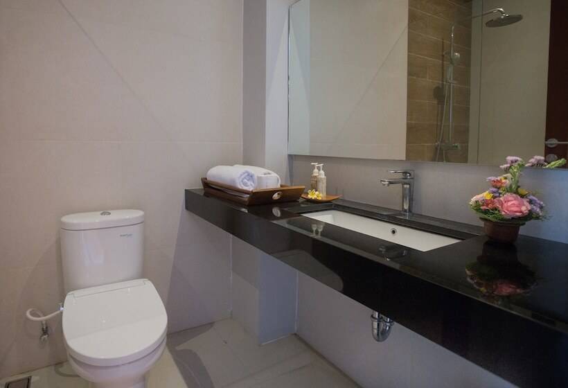 Номер Стандарт, Curve House Umalas