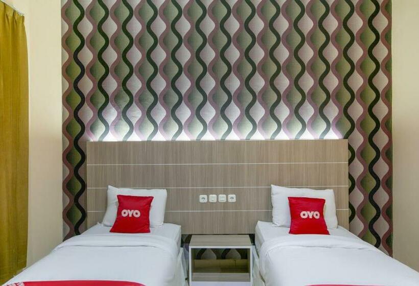 Номер Стандарт, Oyo 2320  Charvita