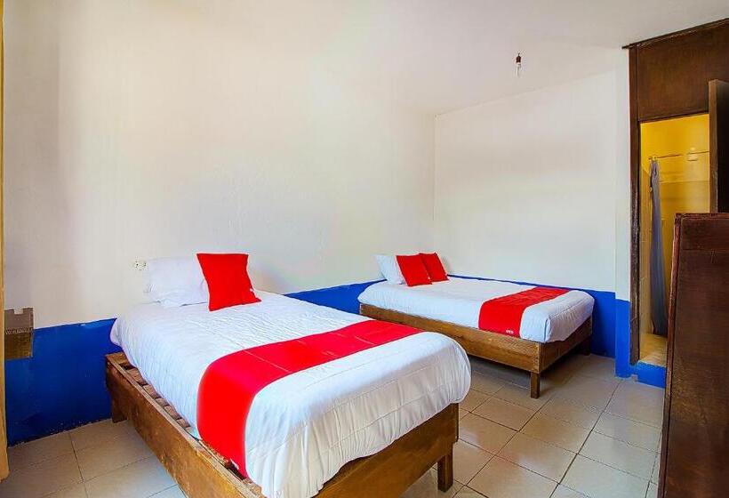 Quarto Triplo Estandar, Posada Los Faroles