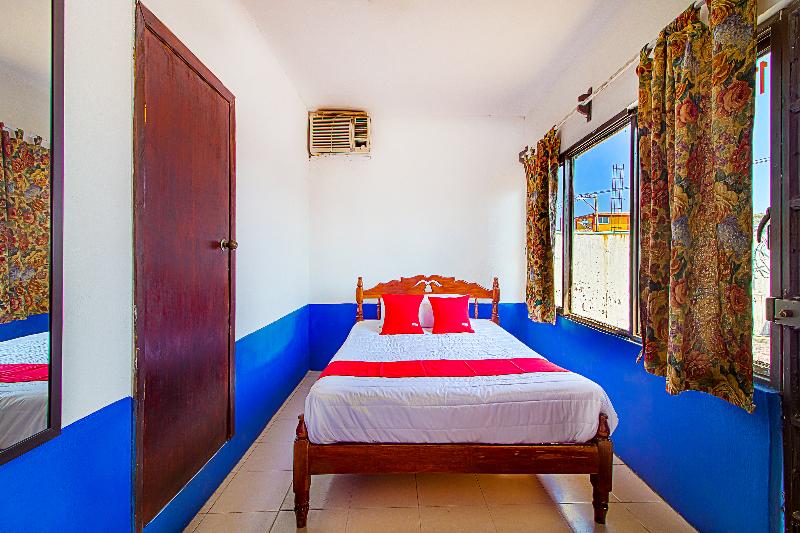 Quarto Triplo Estandar, Posada Los Faroles
