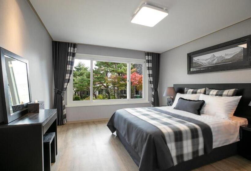 اتاق پریمیوم با چشم‌انداز باغ, Kensington Resort Seorak Valley