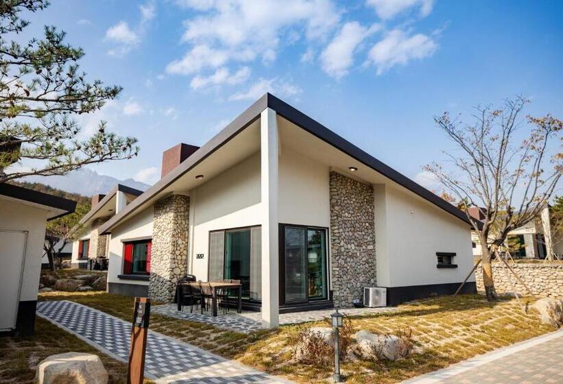 سوئیت رویال, Kensington Resort Seorak Valley