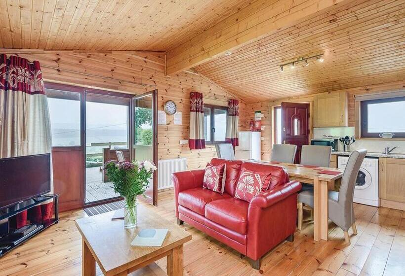 Дом 2 Спальни, Trewythen Lodges