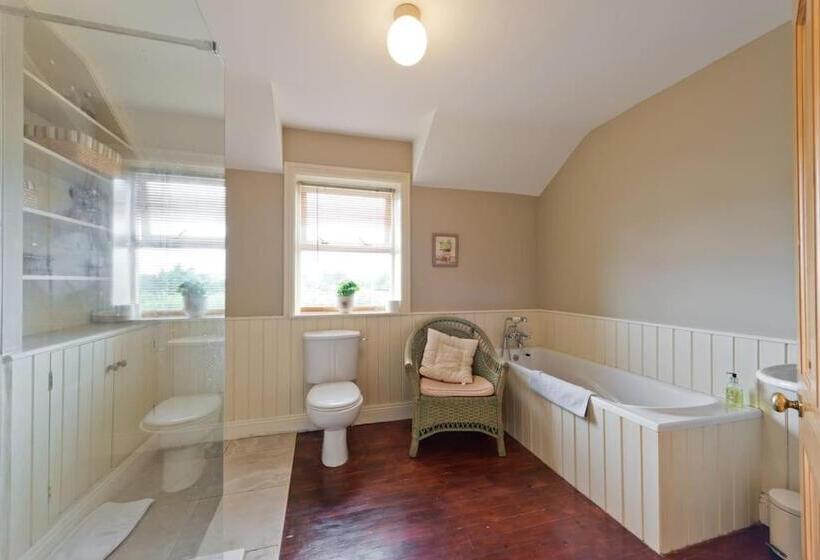 Люкс 2 Спальни, Ash House Bed And Breakfast