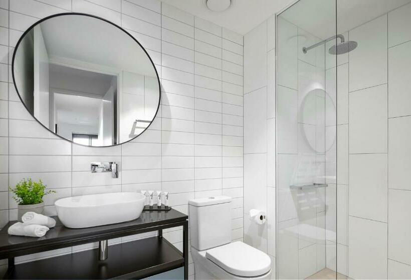 Студия Стандарт, Quest Burwood East