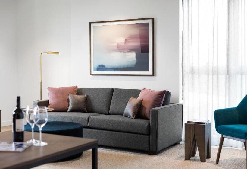 Апартаменты 2 Спальни, Quest Burwood East