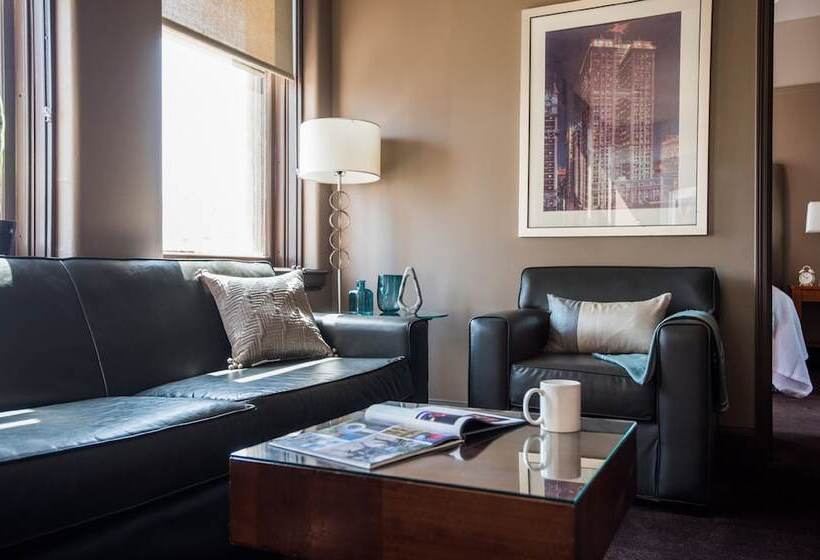 스위트, Magnolia Hotel Downtown Dallas