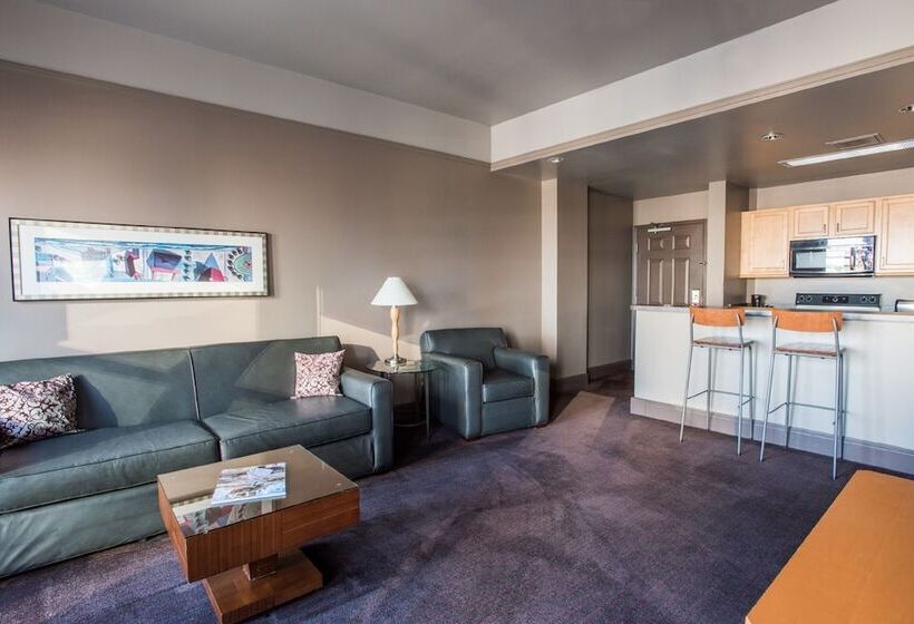 스위트, Magnolia Hotel Downtown Dallas
