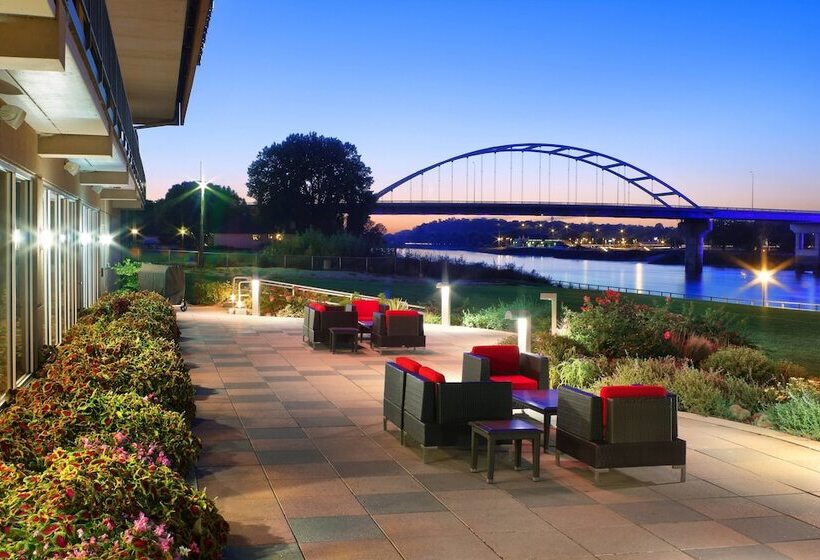 سوئیت پرزیدنت, South Sioux City Marriott Riverfront