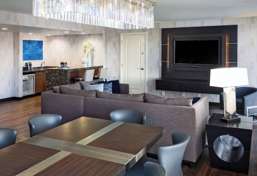 سوئیت پرزیدنت, South Sioux City Marriott Riverfront