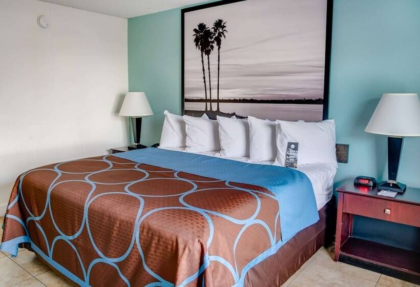 Номер Deluxe, Super 8 By Wyndham St. Petersburg