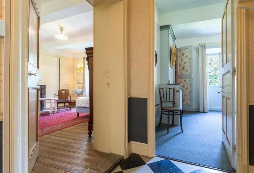 Семейный Номер, Domaine De L'amiral