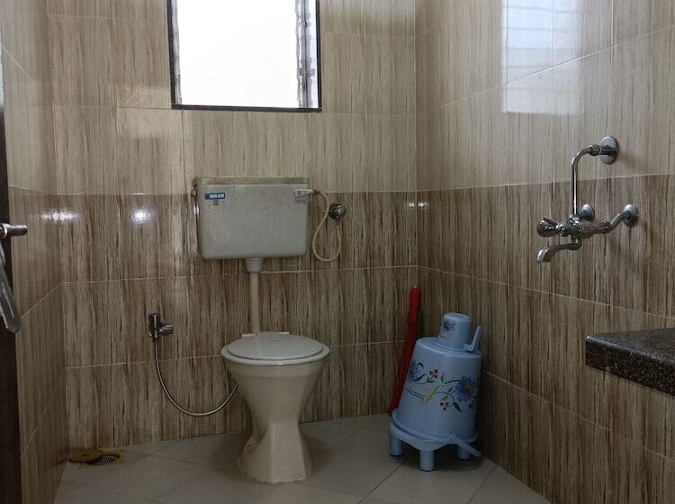 Номер Deluxe, Surve Natures Resort   Chiplun