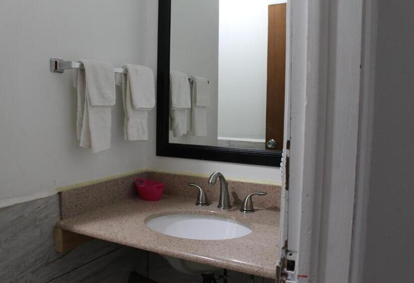 Номер Стандарт, Motel Reedsburg