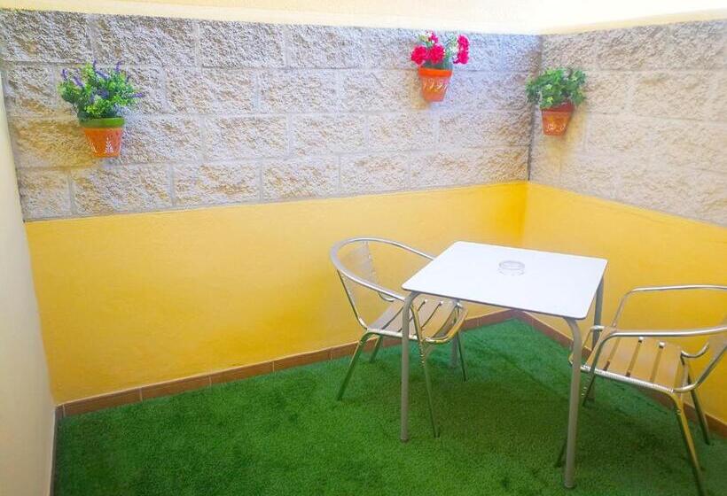 Номер Стандарт Внутренний, Hostal La Estacion
