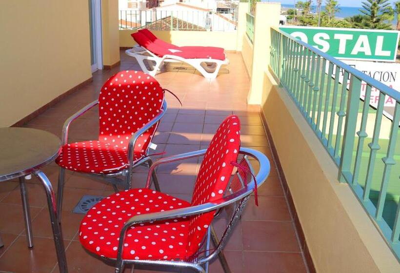 Полулюкс Вид на Море, Hostal La Estacion