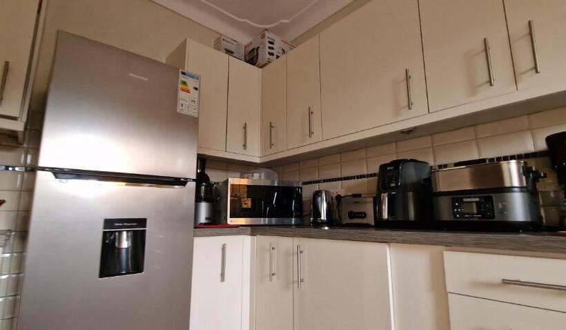 1 Bedroom Apartment, Eric Wilkins Apartments