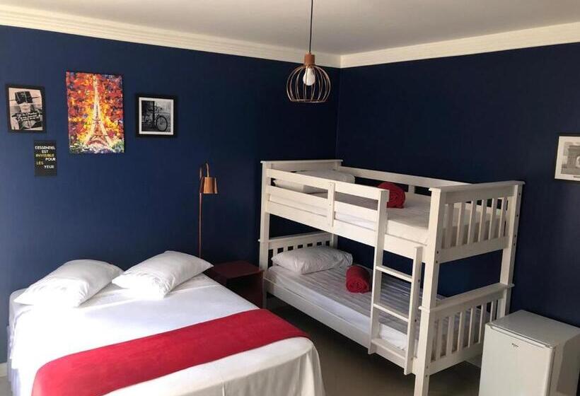 四人标准间, Mundo Livre Guest House