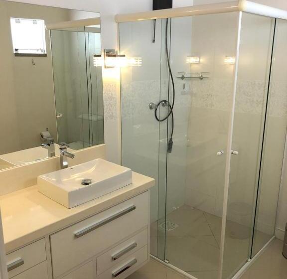 四人标准间, Mundo Livre Guest House