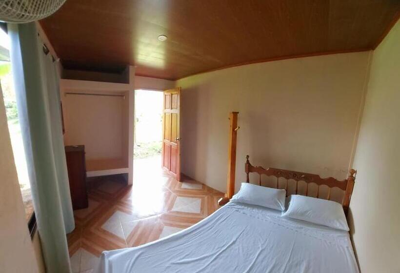 اتاق اکونومی, Yubarta Lodge