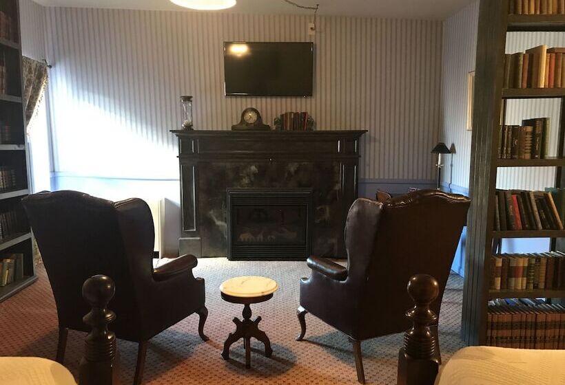 اتاق لوکس, The Charles Inn At Vacationland Inns