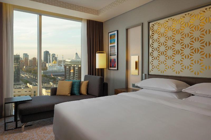 اتاق لوکس با تخت بزرگ, Sheraton Astana