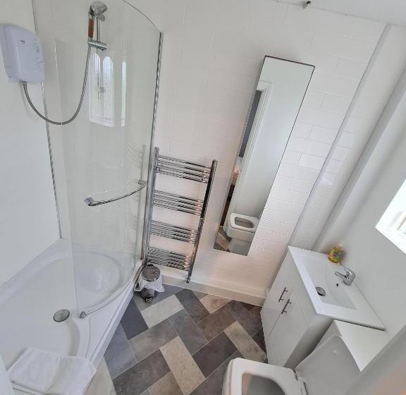 Номер Basic, The Mayfair Lodge & Family Suite