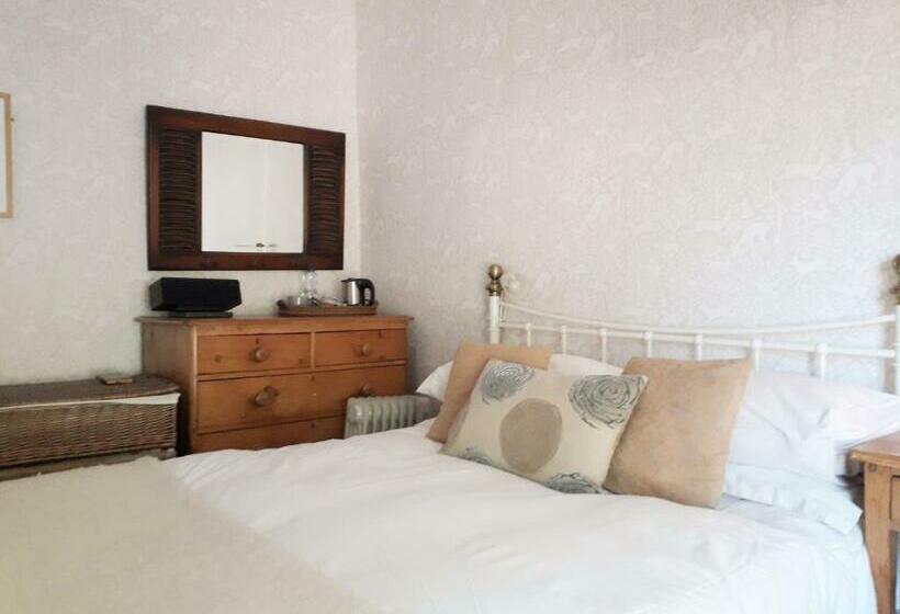 Номер Economy Индивидуальный, Tŷ Selah, Rugby Ave, Neath