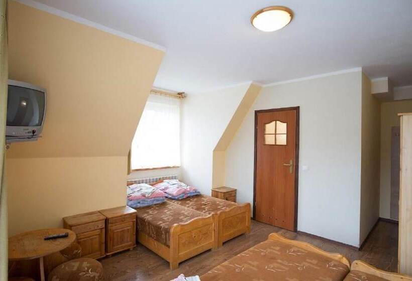 Quarto Quádruplo Estandar, Willa Sport