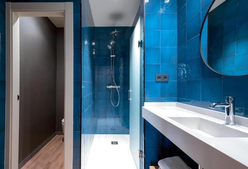 تختخواب در اتاق مشترک, Toc Hostel Granada