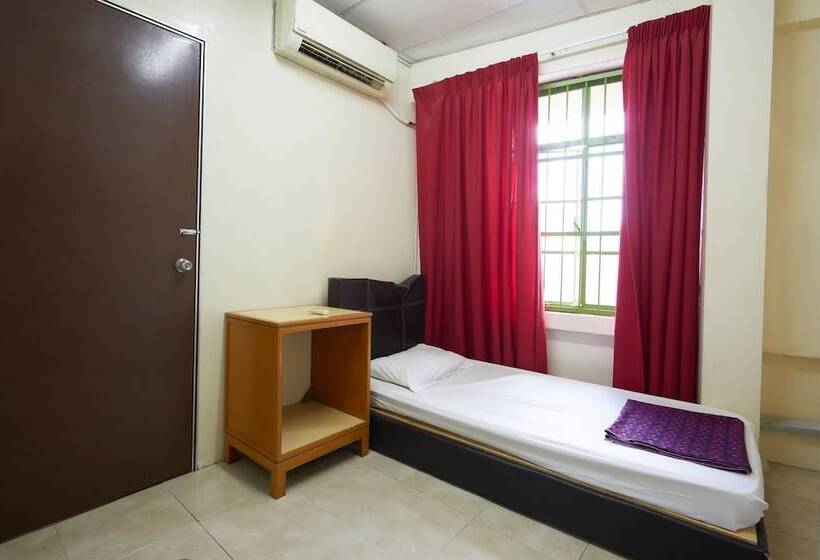 اتاق استاندارد یک تخته با سرویس بهداشتی مشترک, Meera Heritage Motel