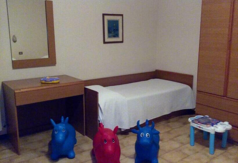 اتاق استاندارد یک نفره, Albergo Ristoranteparco Alle Nocitra La Cascata Delle Marmore,labro E Valle Santa Di S Francesco
